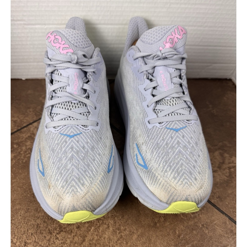 HOKA Clifton 9 Women's Size 10B Tennis Shoe Sneakers EUC